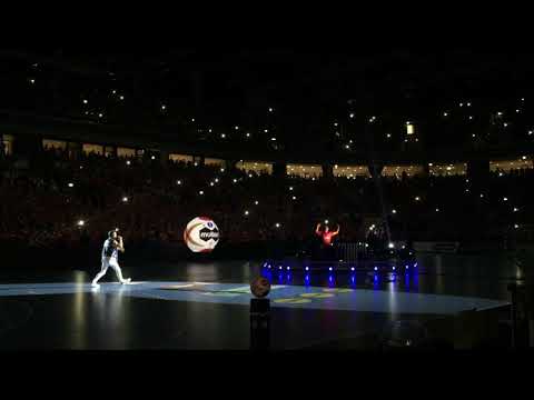 Kongsted + Dominik in Boxen