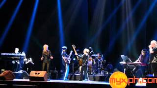 Cyndi Lauper - La Vie En Rose (Live in Manila).wmv