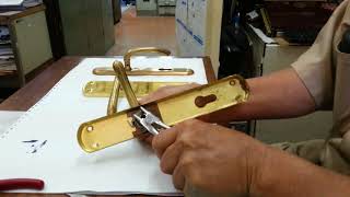 HOW TO REVERSE LEVER HANDLE of common euro Mortise lock