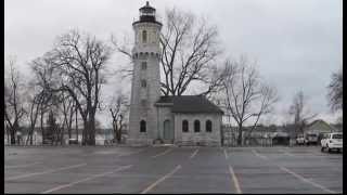 preview picture of video 'Fort Niagara Lighthouse in Youngstown, New York.'