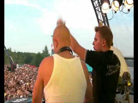 Showtek & MC DV8 live @ Decibel 2008 (official dvd-rip)