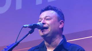 A Song For A Departure/No Surface All Feeling - Manic Street Preachers Q Awards 18/10/17