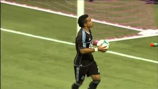 까밀로 PK 성공 후 이영표에게 공 선물 - Lee Young-Pyo's Last Game