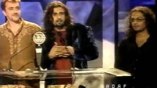 Junoon wins the &quot;Best International Group&quot; Award at the Channel [V] Awards in Delhi!