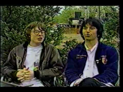 R.E.M. 1985 Spring - MTV News, USA (interview clips & live footage from the 28th April Rutgers show)