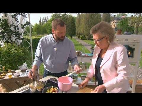 Birgitta Rasmusson och Johan Sörberg gör Pavlova - Hela Sverige Bakar (TV4)