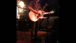 Tyler Hilton. Tore The Line.