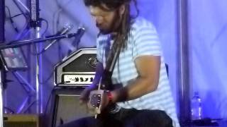 Ash Grunwald 2011-10-29 Walking