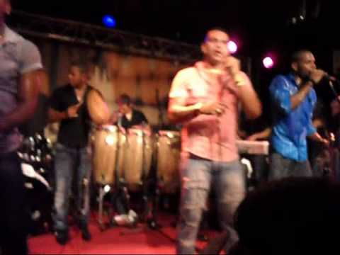 Maykel Blanco Y Su Salsa Mayor - Debajo De La Balacera