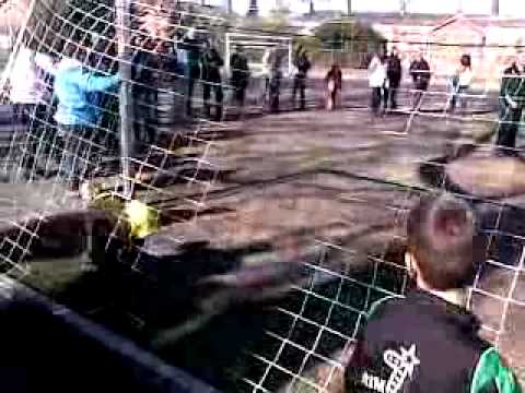 Penalty Eveline na Groen Wit - DVVC F2 (17-04-2010)