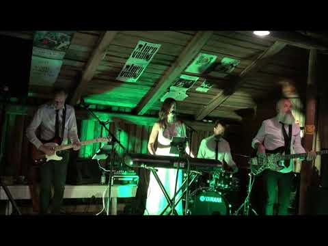 Ella Tepponen Band "If I Aint Got You" Sulkava Tiittalan kartanon rantamakasiini