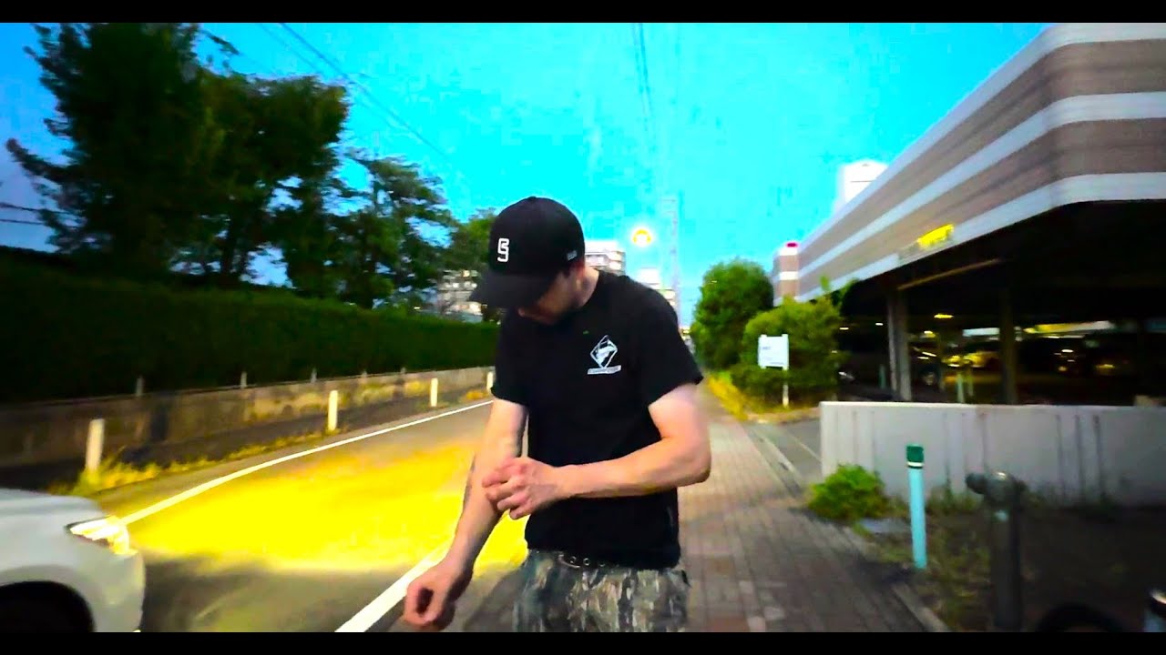 FUI AJUDAR E ME LASQUEI