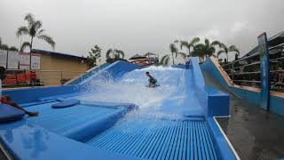 preview picture of video 'Best Flowrider @ AquaPlanet'