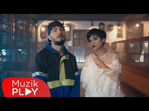 Sehabe & Aydilge - Bir Ayda Unutursun (Official Video)