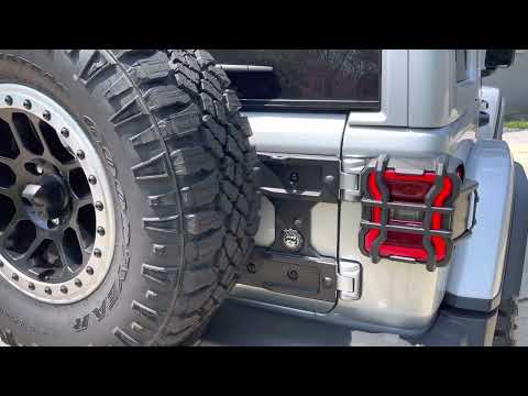 2022 Jeep JL 4xe Zenith Silver Must have accessories. Mopar Beadlock wheels on 35" Tires Fox 2.0
