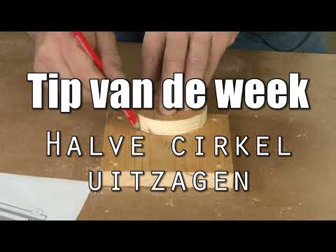 Hoe zaag je een halve cirkel uit?