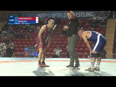 Qual. FS - 70 kg: S. II MAGOMEDOV (RUS) v. T. BEGALIEV (KGZ)