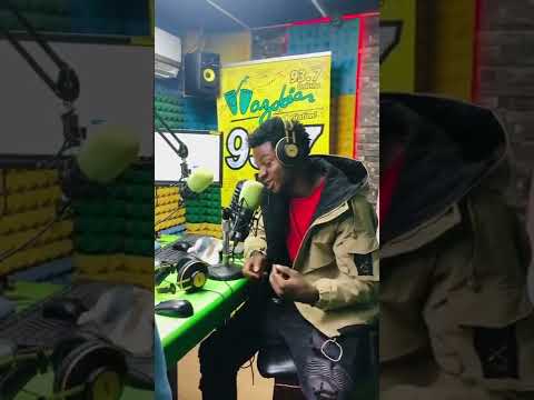 Rord kelly Live at Wazobia freestyle