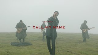 Kadr z teledysku Call My Name tekst piosenki Madrugada