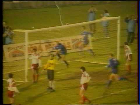 Slovan Bratislava  20.000 divakov  (1990/1991)