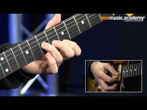 Lick of the Week 142 - Sweep Chromatic Slide Lick