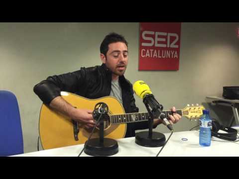 Ivan Rosquellas canta Com si ja no hi fos en directe a Espècies Protegides