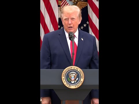 Trump recognizes firefighters at first responders event