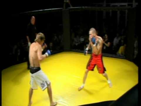 Tim Elliot vs Brandon Bryant