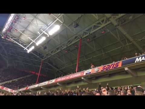 Shirt uit en Zwaaien jalalala lala  : PSV - Roda JC : 4/3/2017