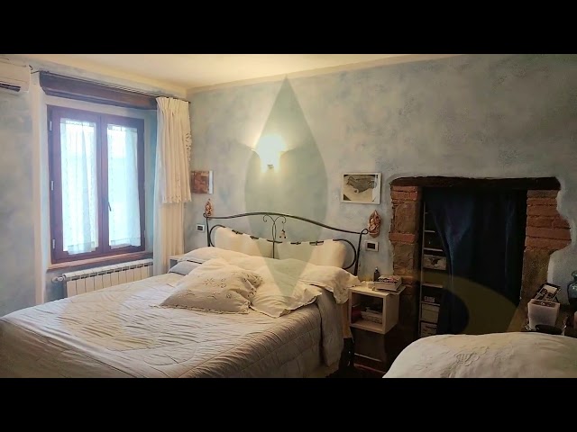 Appartamento ristrutturato nel centro storico di Seggiano