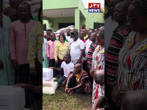 Dome-Kwabenya MP Elikplim Akurugu donates agricultural products to farmers in constituency