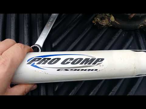Pro Comp ES9000 upper shock mounting tip