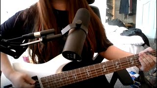 Video thumbnail for New Bass! - Harley Benton Progressive Series B-550 White by BiscuitBakesBangers