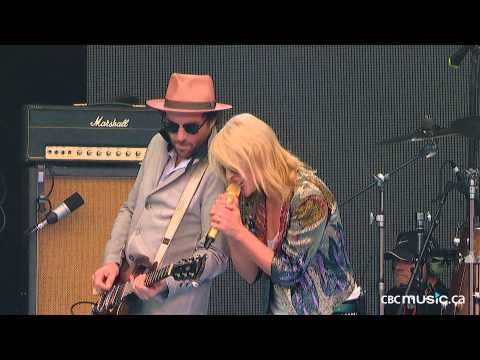 Metric | Stadium Love (LIVE)