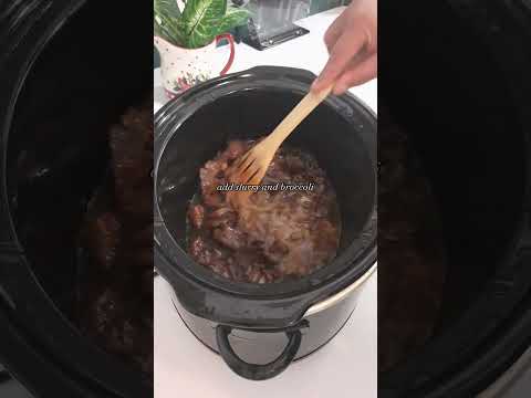 Simple Easy Slow Cooker Beef & Broccoli