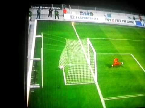 Zapatazo de hulk modo carrera en #fifa15