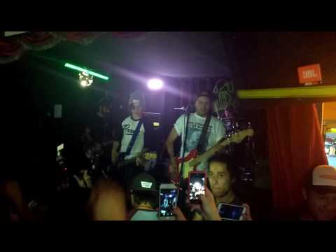 LOS CHOTGUN Y LOS GALLOS -Multiforo 246 -