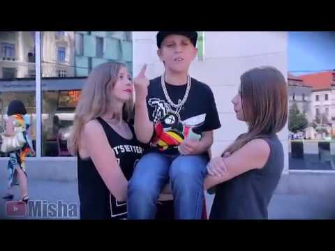 Parodie na mishu a jeho silenosti