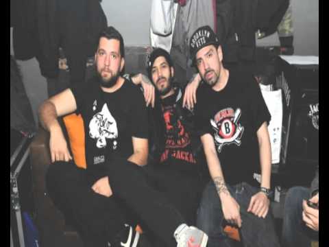 Tiny Jackal ft Anser   Όπου κι αν πας