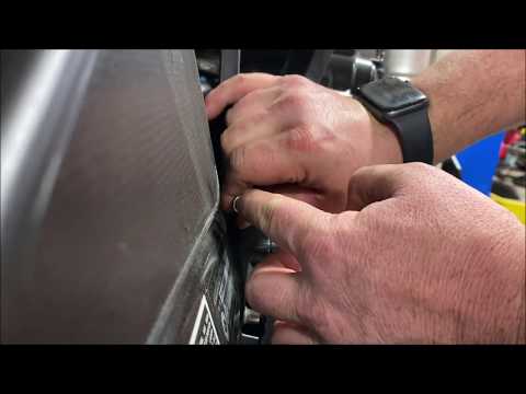 Ski-doo Rev G4 chain adjustment