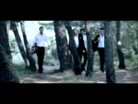 Čuki -  Pod krošnjo starega bora