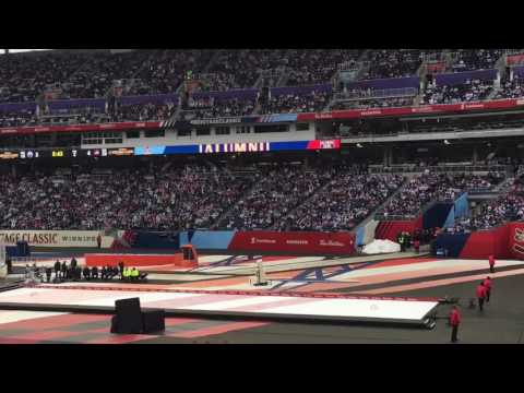2016 NHL Heritage Classic Jets vs. Oilers Alumni Game - Fans WAVE
