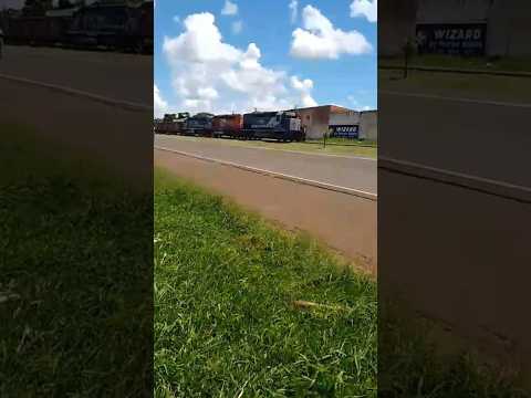 trem em Rolândia PR/ triplex de SD40 indo em direção a Apucarana