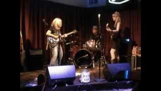 Lauren Ellis and Lynne Davis at Strange Brew 9/26/2012