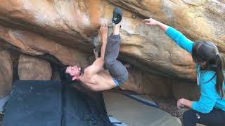 Video thumbnail of The Hipster Whale, 8b. Rocklands