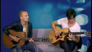The Twang with a &#39;Barney Rubble&#39; acoustic session