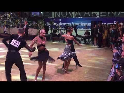 Andrey Demeshko and Ksenia Efremova.