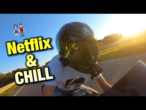 BİZE GELSENE, FİLM İZLERİZ