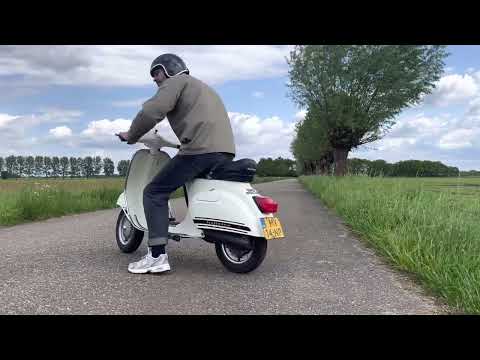 Vespa 125 Primavera ET3 from 1976 - De Vespa Garage