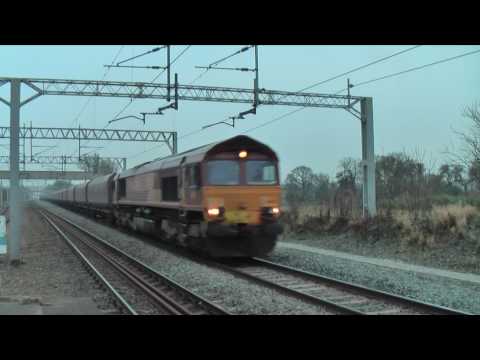 66122 on 4F93, 12:38, Toton - Liverpool Bulk Terminal